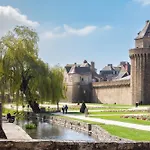 Les Remparts - 250 M From Port - Wifi - Parking - Calme