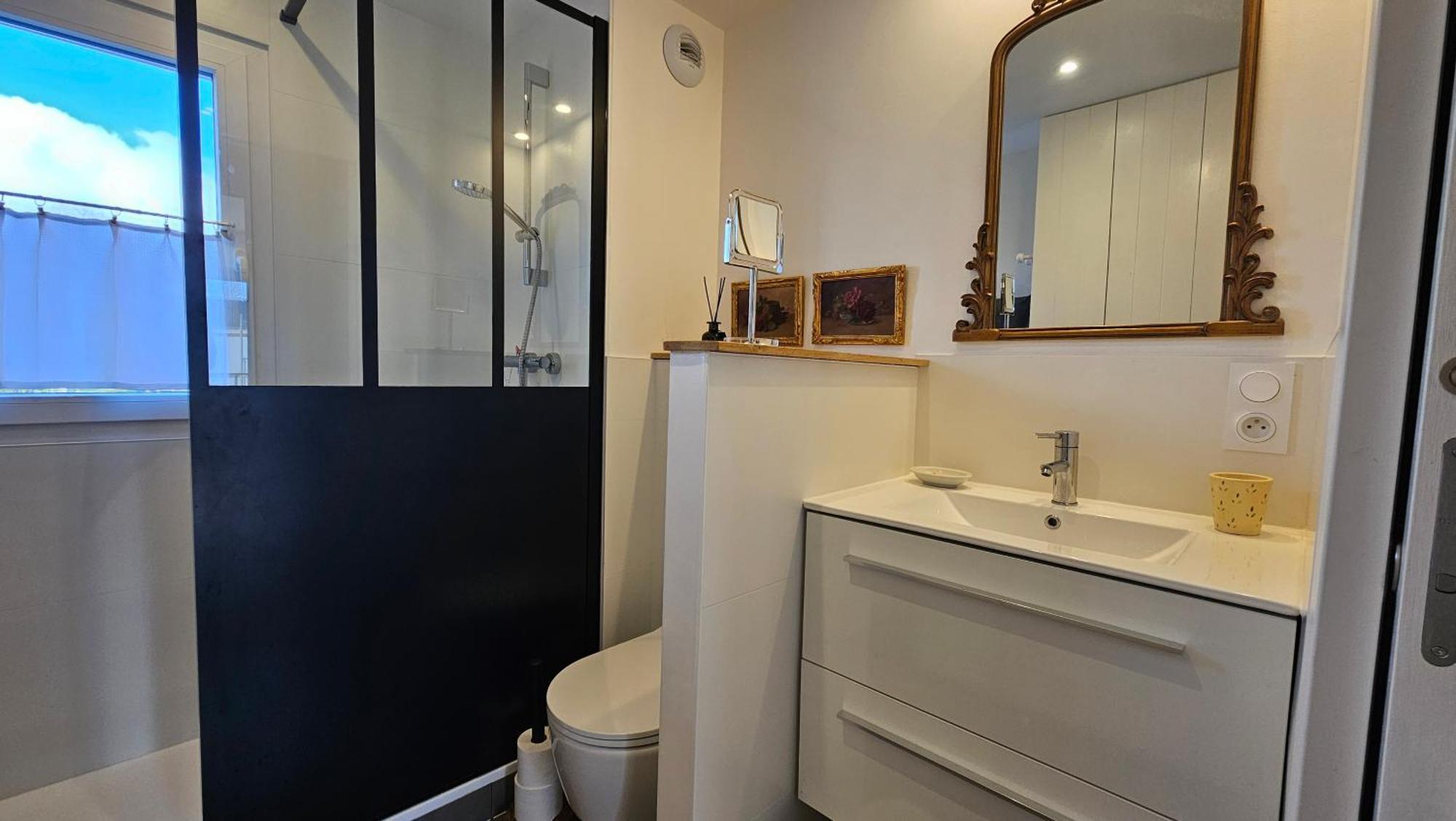 Appartement Les Remparts - 250 M From Port - Wifi - Parking - Calme