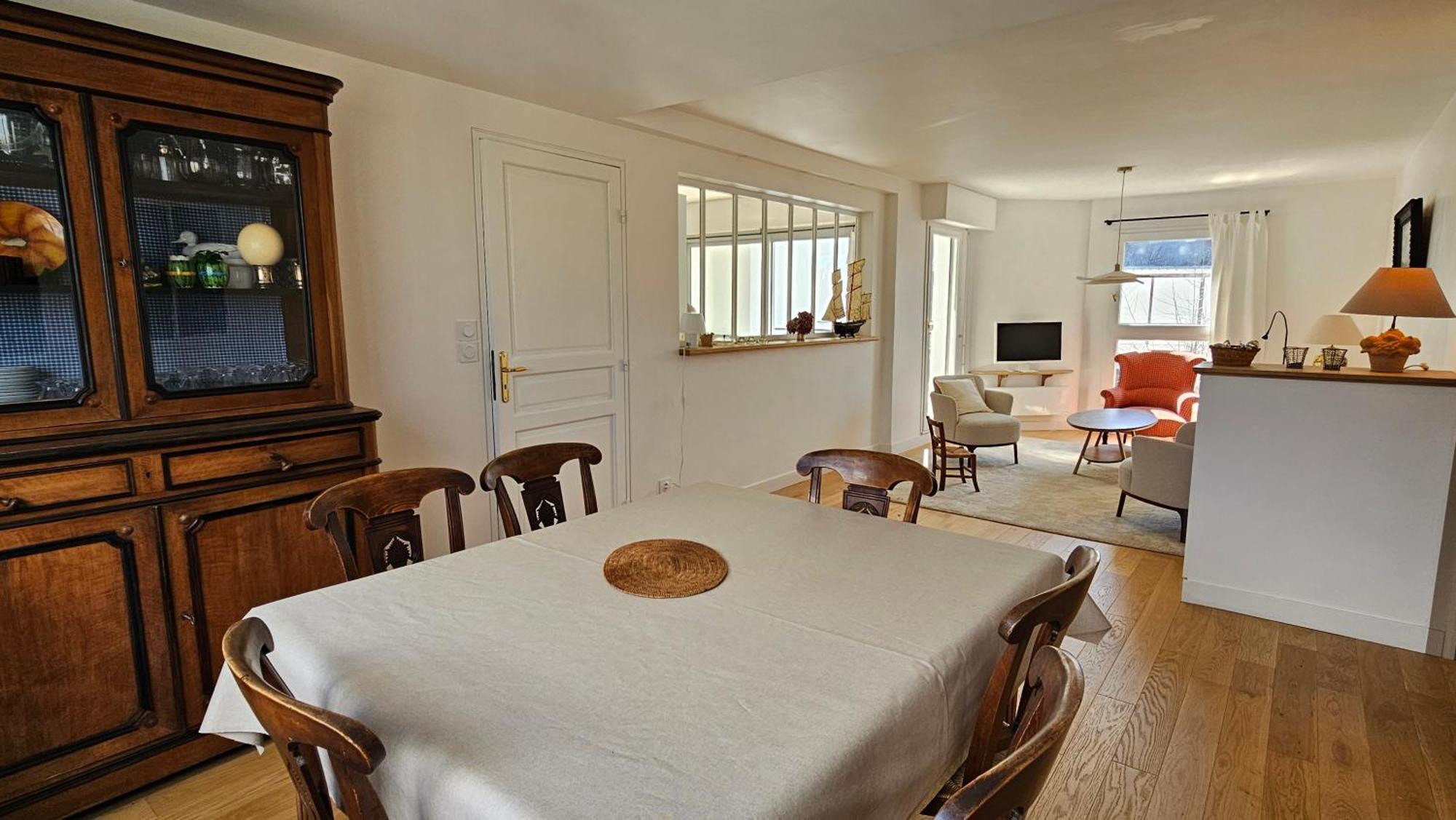 Les Remparts - 250 M From Port - Wifi - Parking - Calme Appartement *